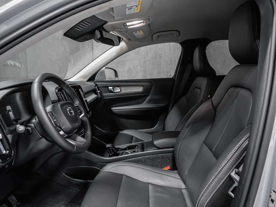 2025 Volvo XC40 B5 CORE BRIGHT CLIMATE-9