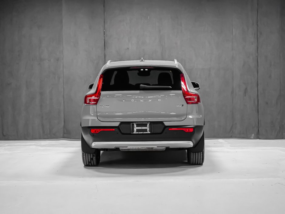2025 Volvo XC40 B5 CORE BRIGHT CLIMATE-4