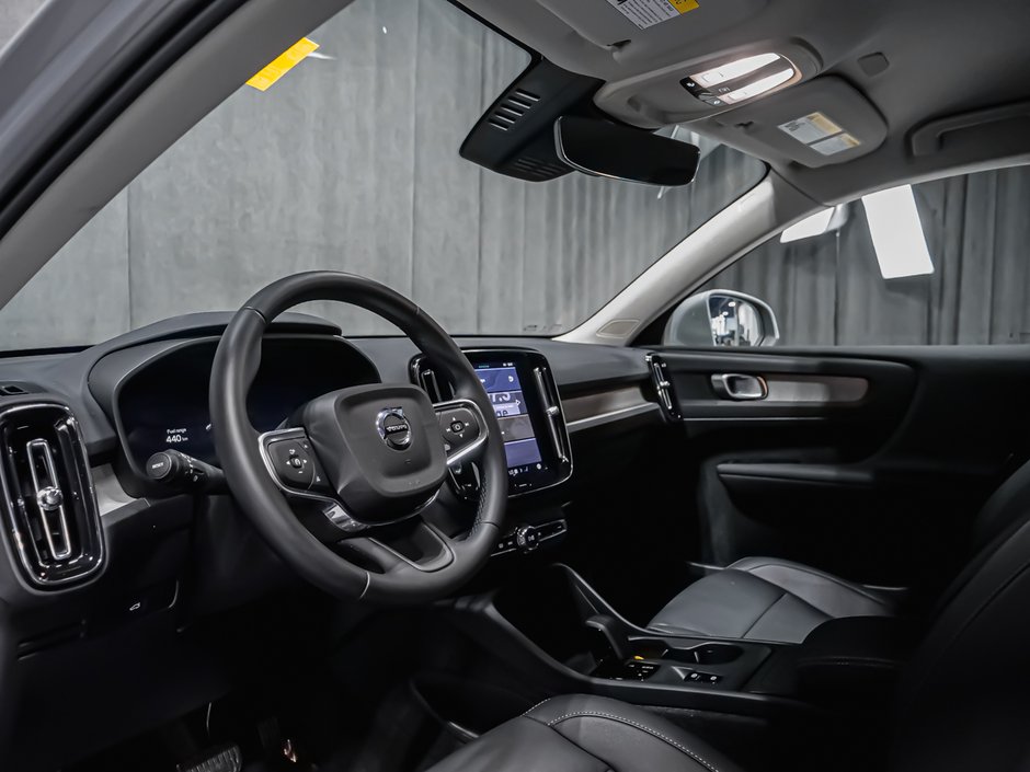 2025 Volvo XC40 B5 CORE BRIGHT CLIMATE-5