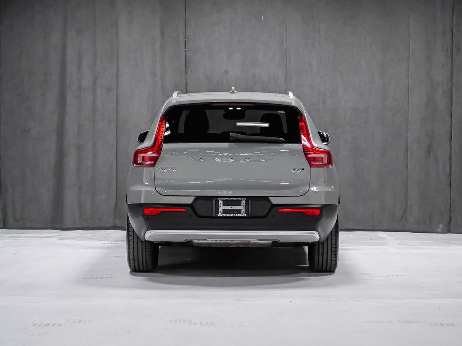 2025 Volvo XC40 B5 CORE BRIGHT CLIMATE-4