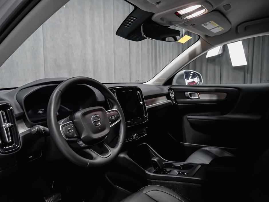 2025 Volvo XC40 B5 CORE BRIGHT CLIMATE-5
