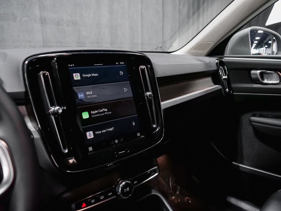 2025 Volvo XC40 B5 CORE BRIGHT CLIMATE-9