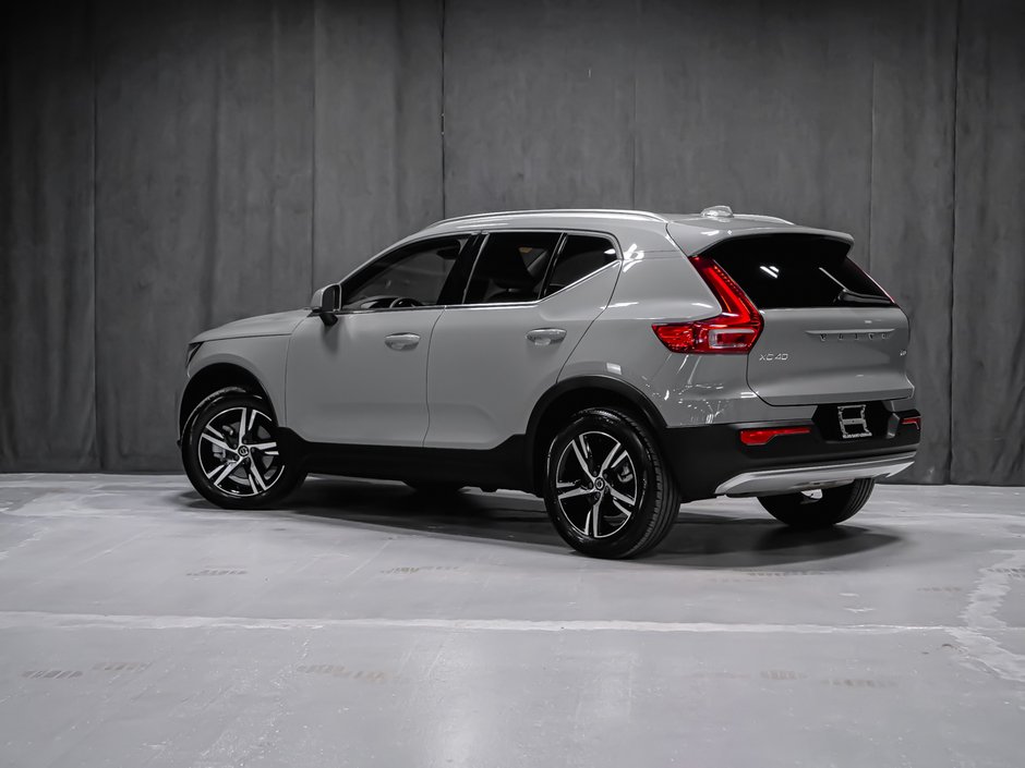2025 Volvo XC40 B5 CORE BRIGHT CLIMATE-3