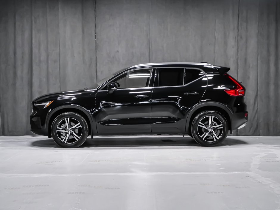 2025 Volvo XC40 B5 CORE BRIGHT CLIMATE-2
