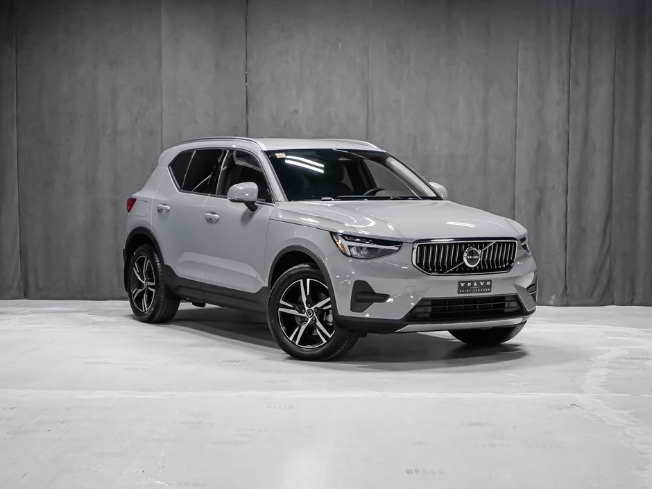2025 Volvo XC40 B5 CORE BRIGHT CLIMATE-1