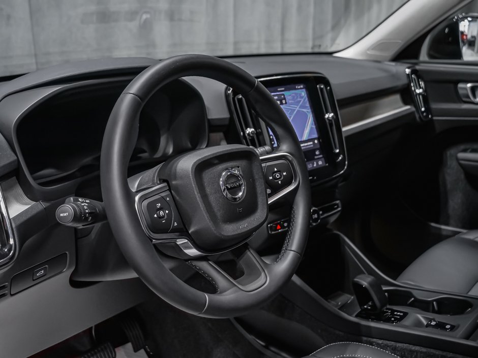 Volvo XC40 B5 CORE BRIGHT 2025-7