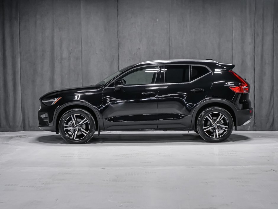 Volvo XC40 B5 CORE BRIGHT 2025-2