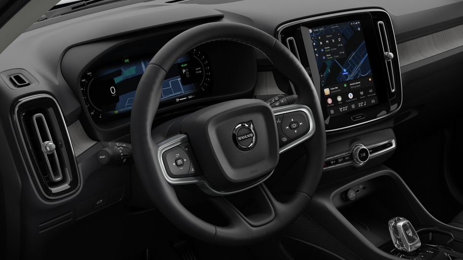 Volvo XC40 Plus Dark Theme 2026-13