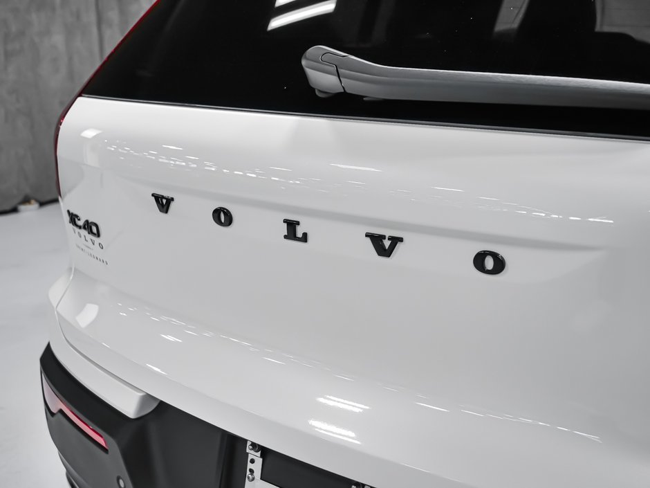 Volvo XC40 Ultra Black Edition 2026-8
