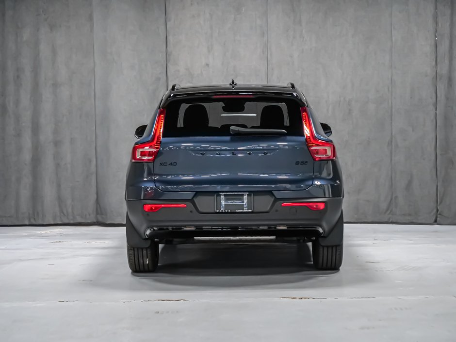 2026 Volvo XC40 Ultra Black Edition-5