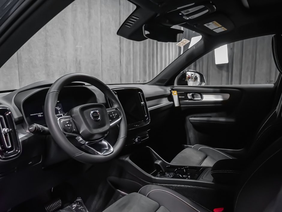 2026 Volvo XC40 Ultra Black Edition-6