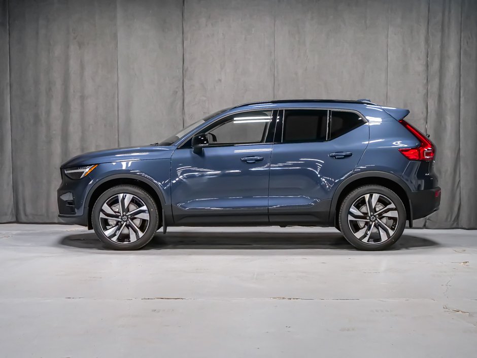 Volvo XC40 Plus (Dark Theme) 2026-5