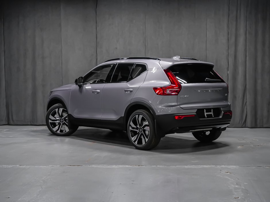 Volvo XC40 Ultra (Dark Theme) 2026-4