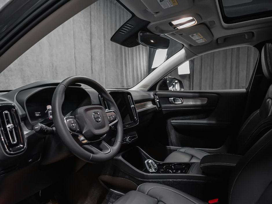 2026 Volvo XC40 Plus (Dark Theme)-6