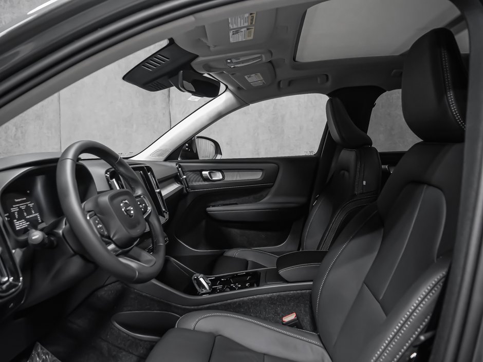 2026 Volvo XC40 Plus (Dark Theme)-11