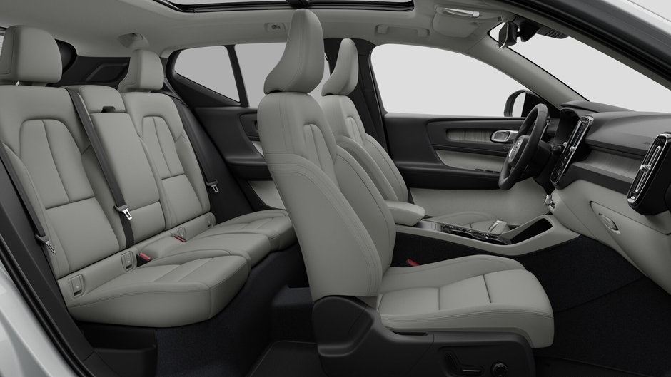 Volvo XC40 Plus Dark Theme 2026-12