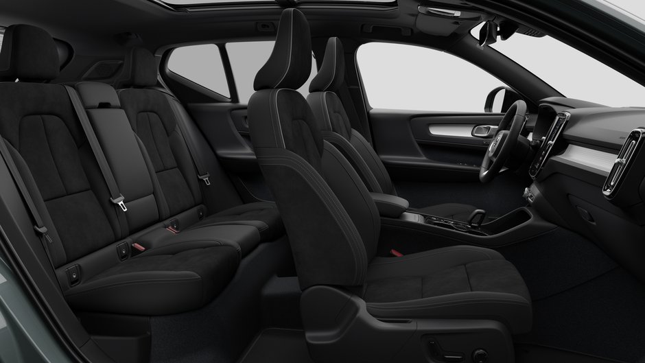 Volvo XC40 Plus Dark Theme 2026-12