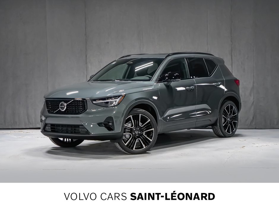 2026 Volvo XC40 Plus (Dark Theme)-0