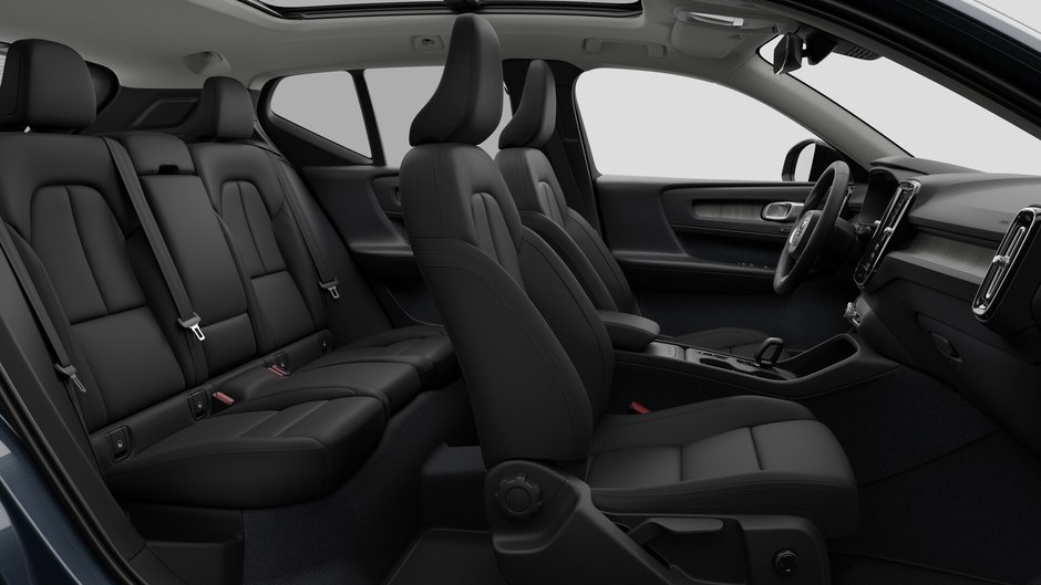 Volvo XC40 Core Dark Theme 2026-12