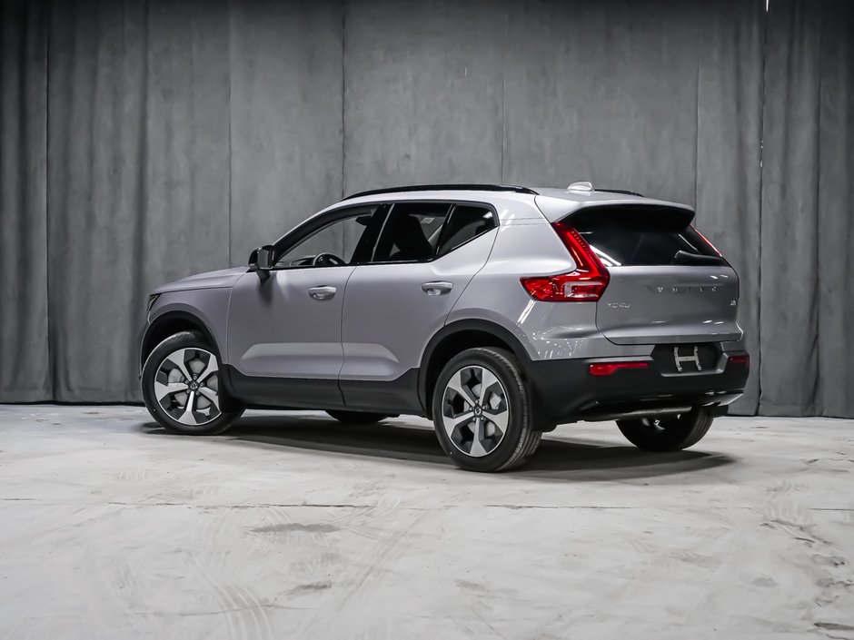 Volvo XC40 Plus (Dark Theme) 2026-3