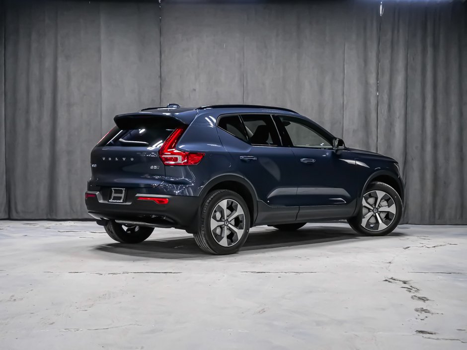 Volvo XC40 Core Dark Theme 2026-4