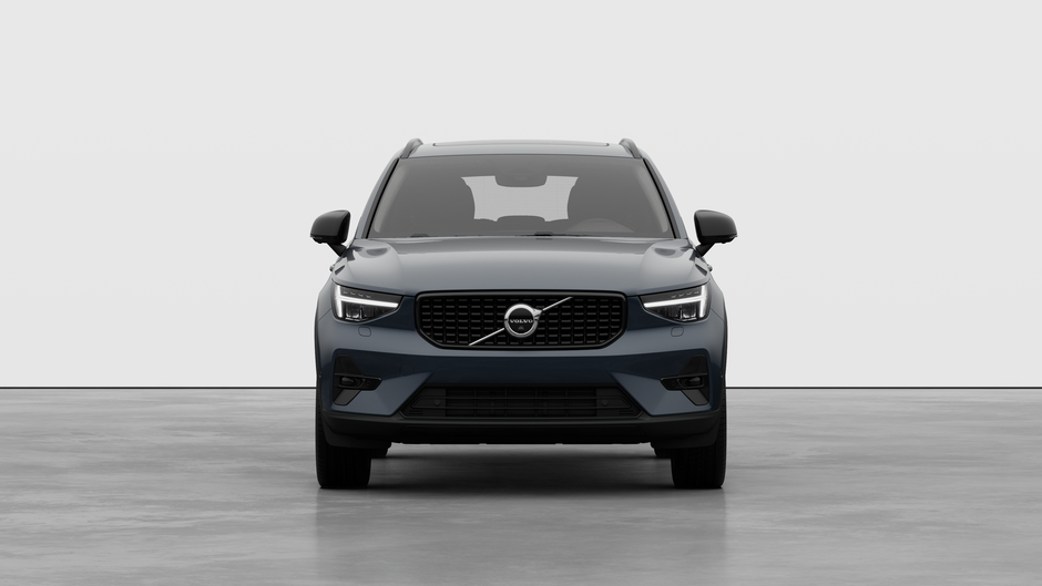Volvo XC40 Plus (Dark Theme) 2026-4