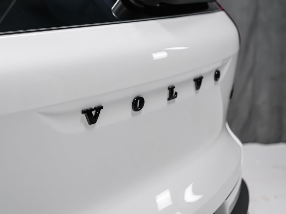 Volvo XC40 Ultra Black Edition 2026-7