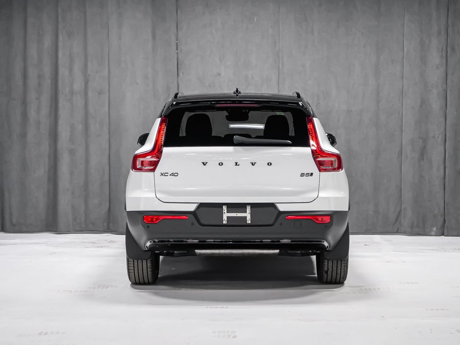 Volvo XC40 Ultra Black Edition 2026-5