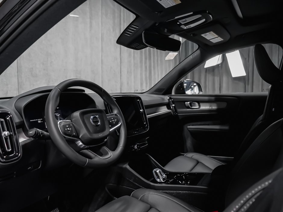 2026 Volvo XC40 Plus (Dark Theme)-6
