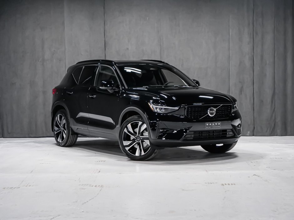 2026 Volvo XC40 Plus (Dark Theme)-2