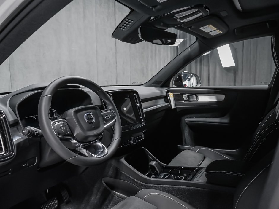 Volvo XC40 Ultra Black Edition 2026-7