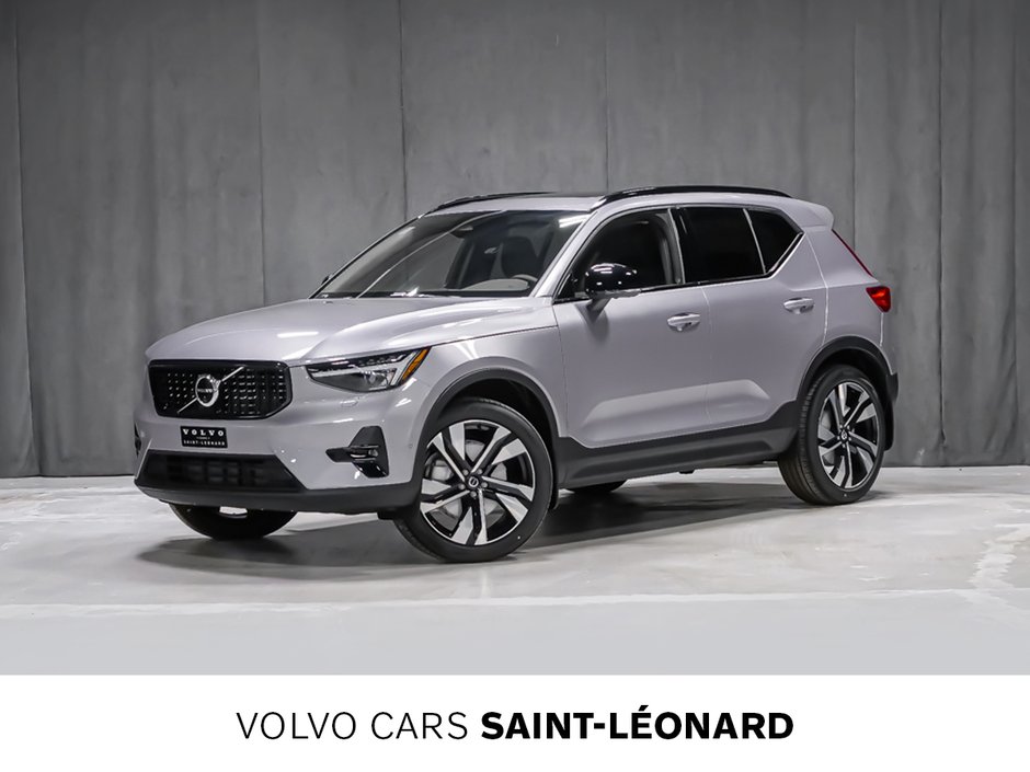 2026 Volvo XC40 Plus (Dark Theme)-0