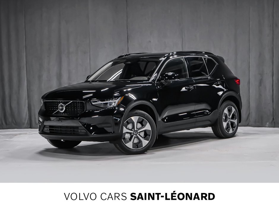2026 Volvo XC40 Core (Dark Theme)-0