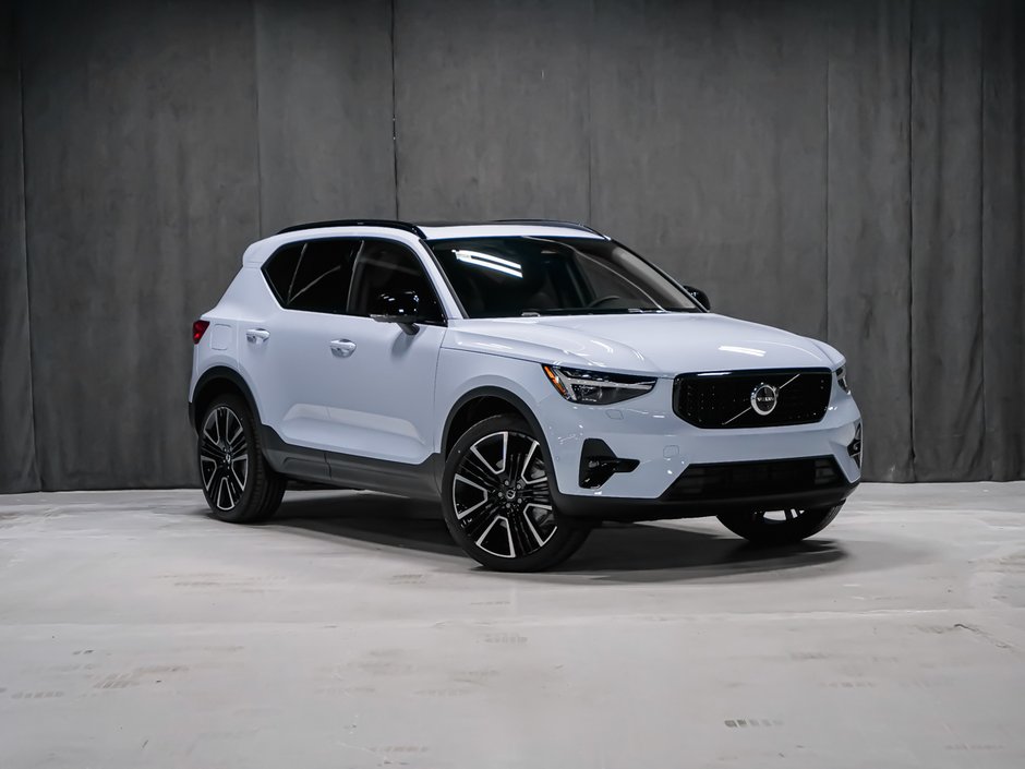 Volvo XC40 Ultra (Dark Theme) 2026-2