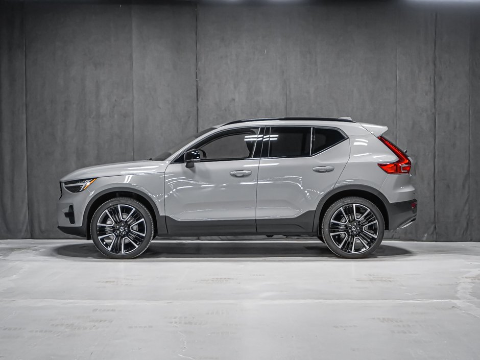 2026 Volvo XC40 Ultra (Dark Theme)-2