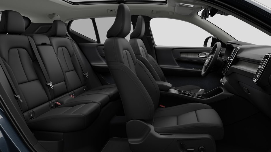 Volvo XC40 Plus (Dark Theme) 2026-12