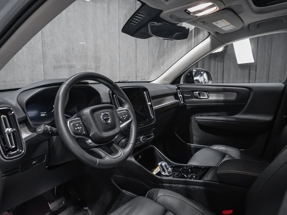 Volvo XC40 B5 ULTRA DARK HARMAN KARDON 2026-5