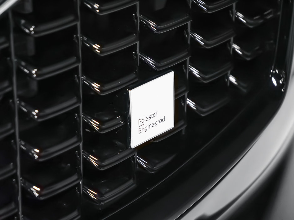 2025 Volvo XC60 Plug-in Hybrid Polestar Engineered-21