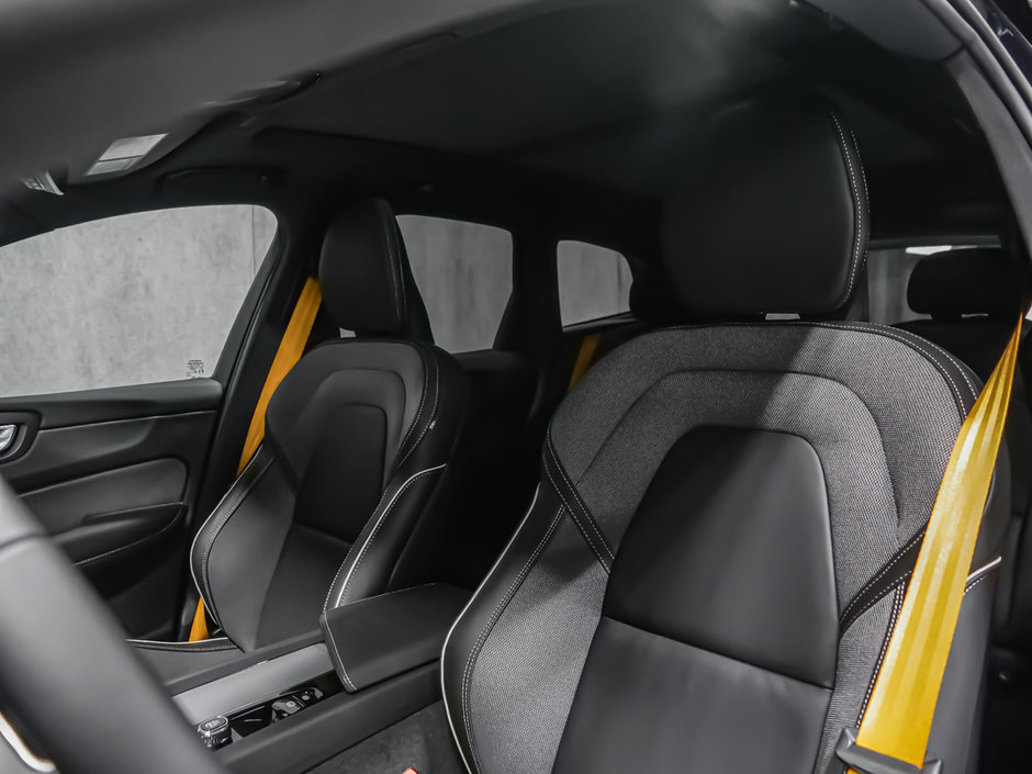 2025 Volvo XC60 Plug-in Hybrid Polestar Engineered-24
