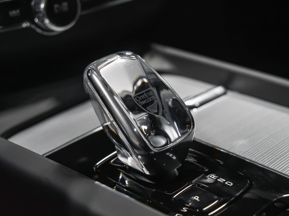 2025 Volvo XC60 Plug-in Hybrid Polestar Engineered-19