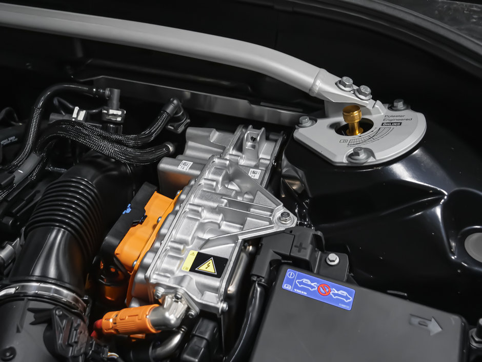 2025 Volvo XC60 Plug-in Hybrid Polestar Engineered-28