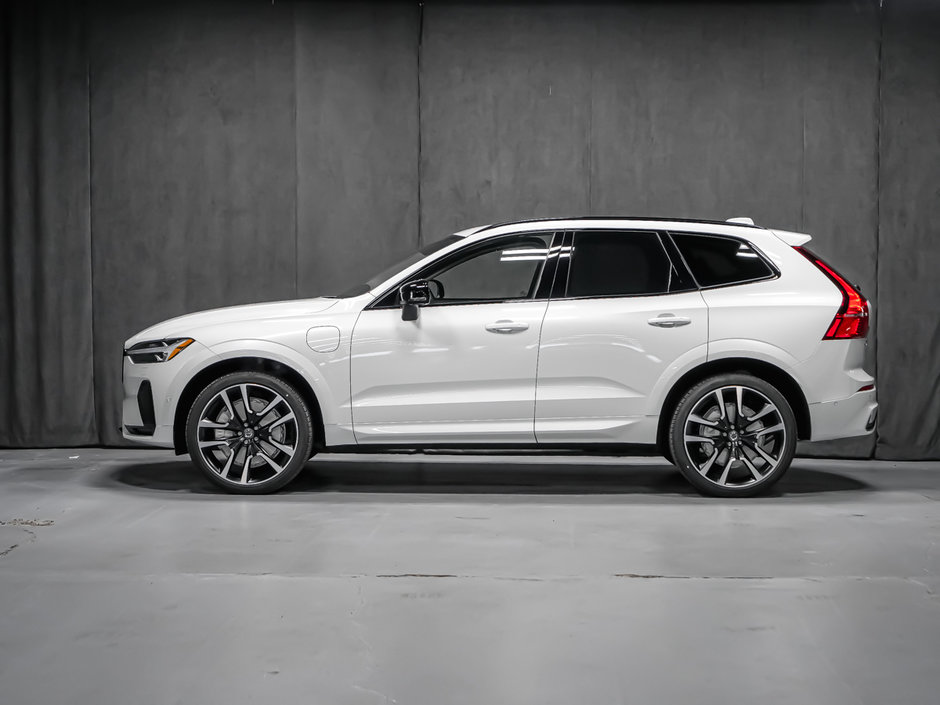 Volvo XC60 Plug-in Hybrid Ultra 2025-4