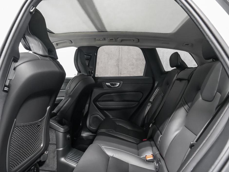 Volvo XC60 Plug-in Hybrid Ultra 2025-14
