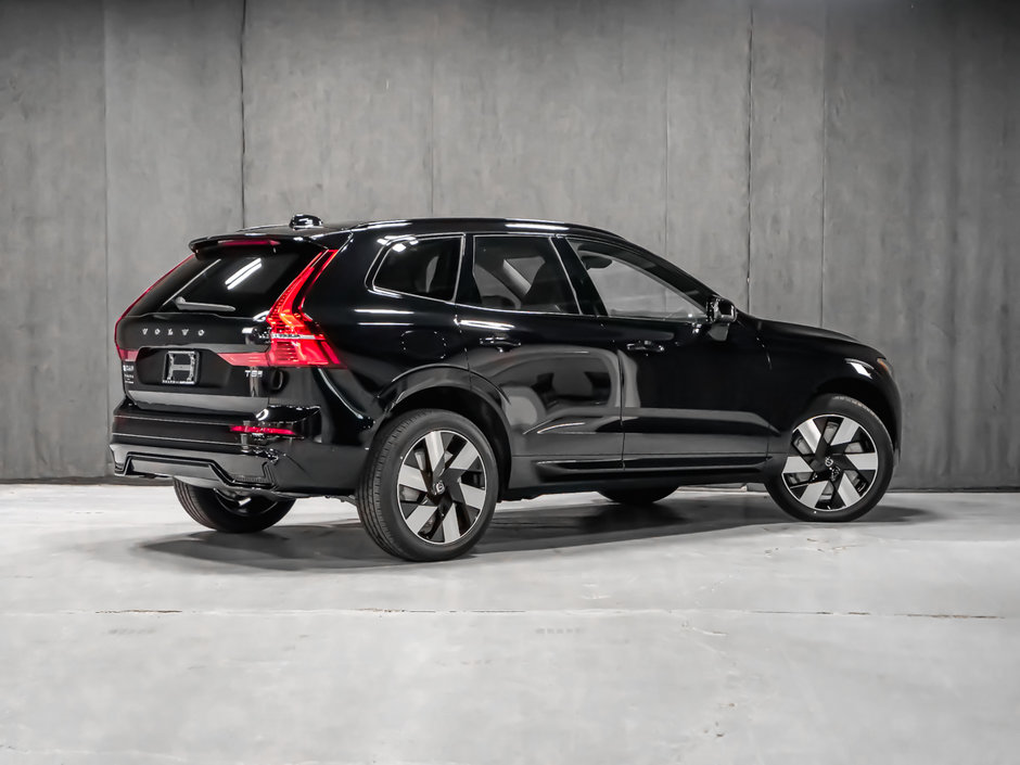 2025 Volvo XC60 Plug-in Hybrid Plus-3