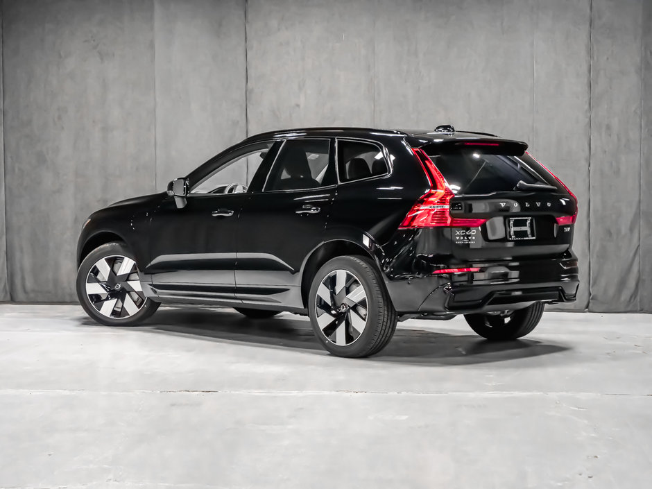 2025 Volvo XC60 Plug-in Hybrid Plus-2