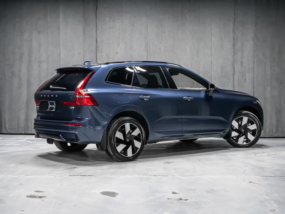 2025 Volvo XC60 Plug-In Hybrid T8 PLUS DARK CLIMATE-2