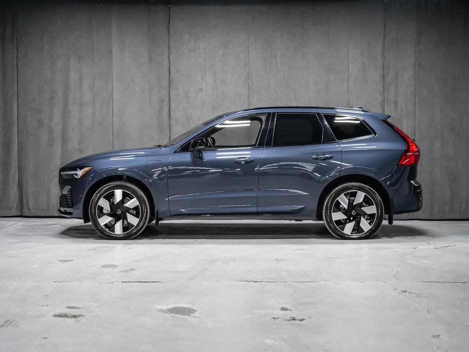 2025 Volvo XC60 Plug-In Hybrid T8 PLUS DARK CLIMATE-3