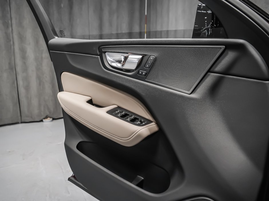 2026 Volvo XC60 Plug-in hybrid Plus-10