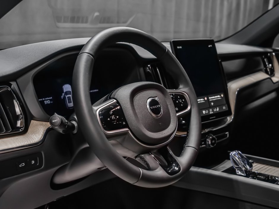 2026 Volvo XC60 Plug-in hybrid Plus-9