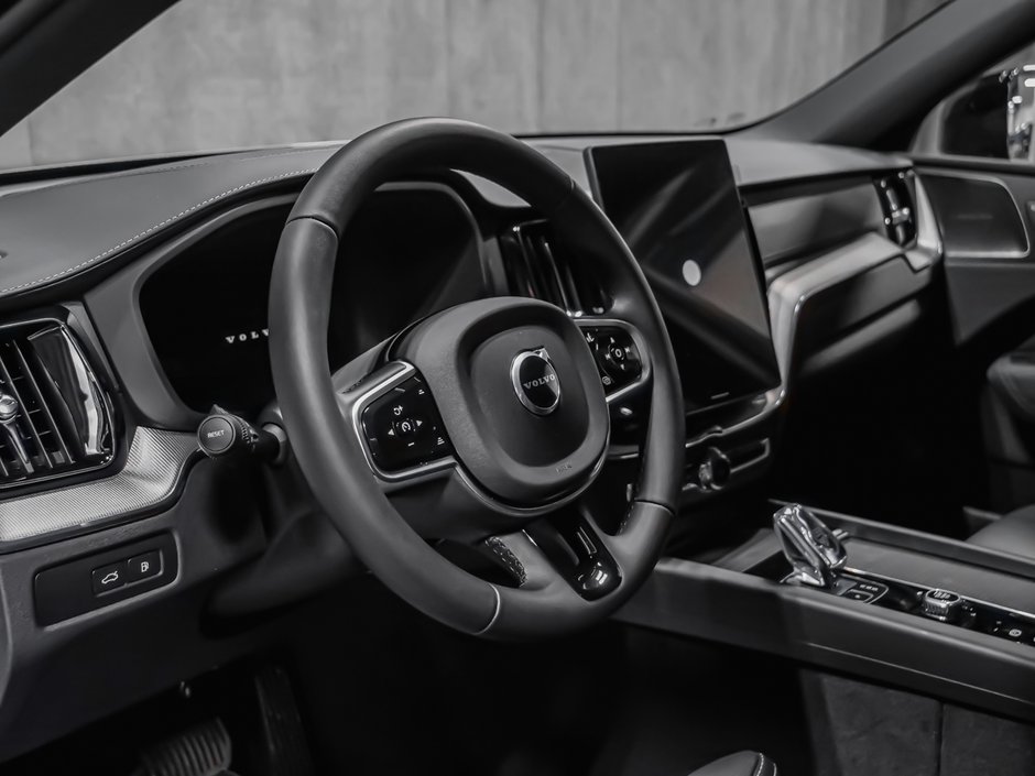 Volvo XC60 Plug-in hybrid Ultra Black Edition 2026-7